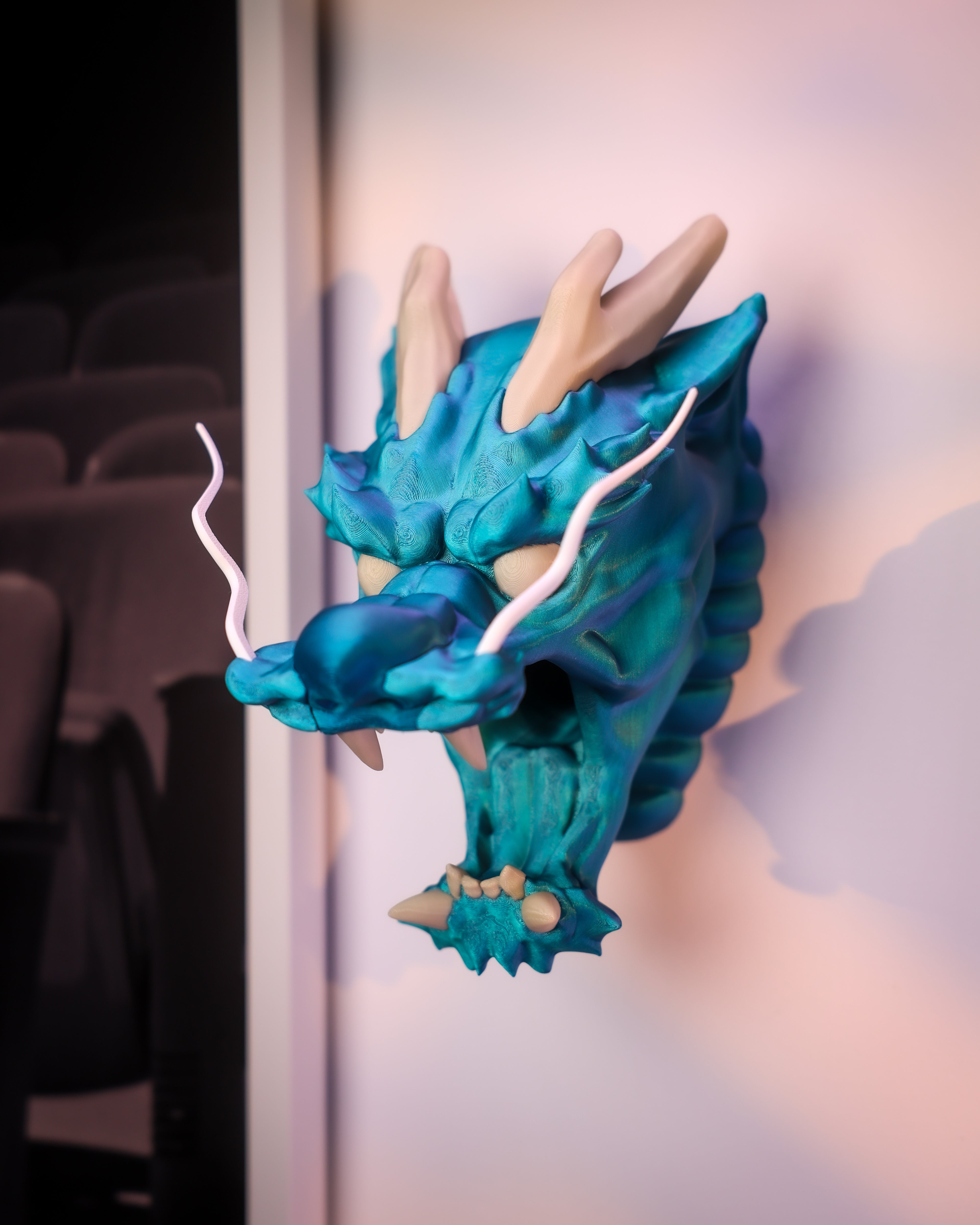 Dragon Controller Stand - Epic Gaming Holder for Xbox, PlayStation, Nintendo & PC Controllers - Fantasy Gamer Room Decor