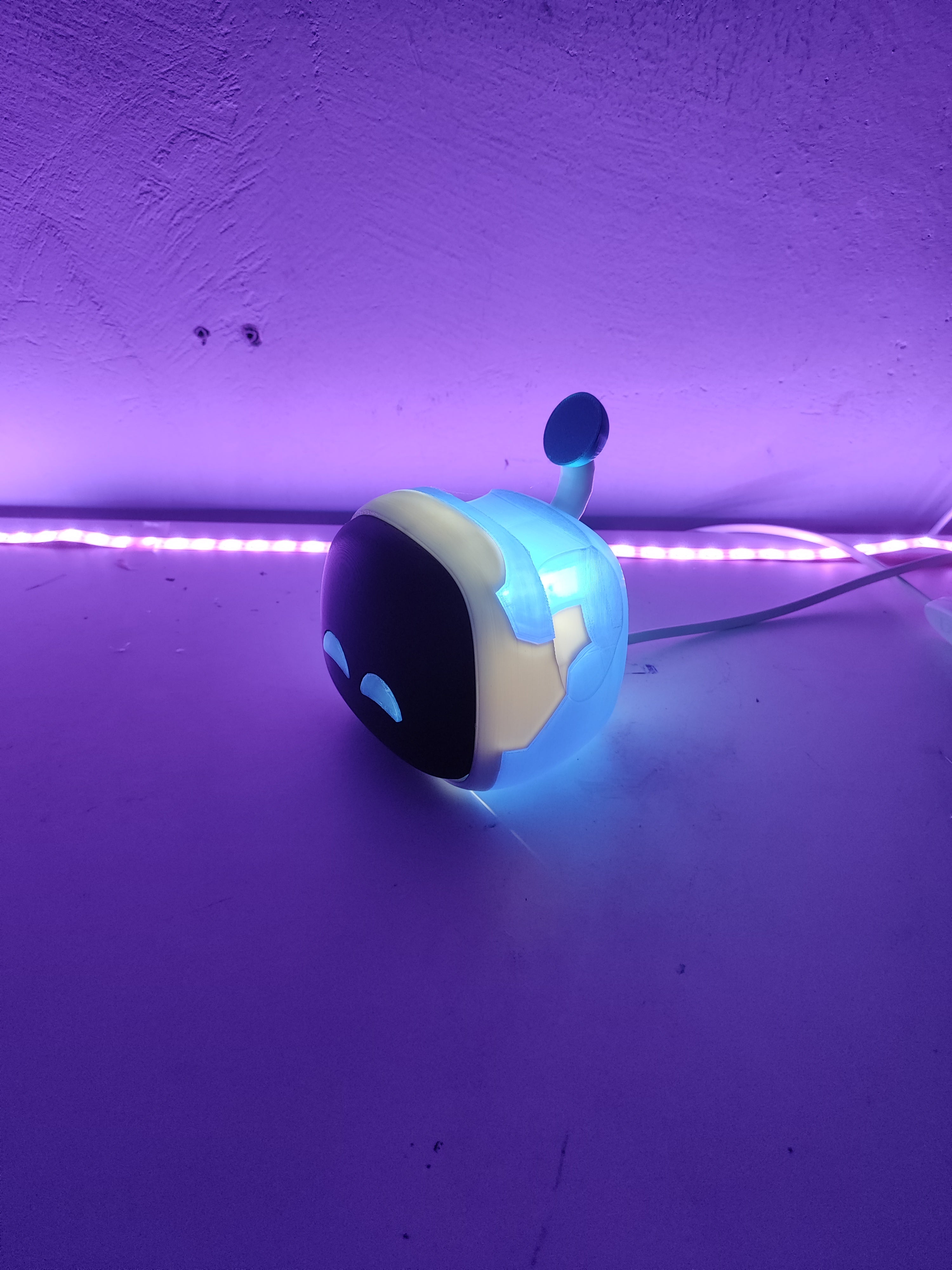 astrobot ps5 lamp