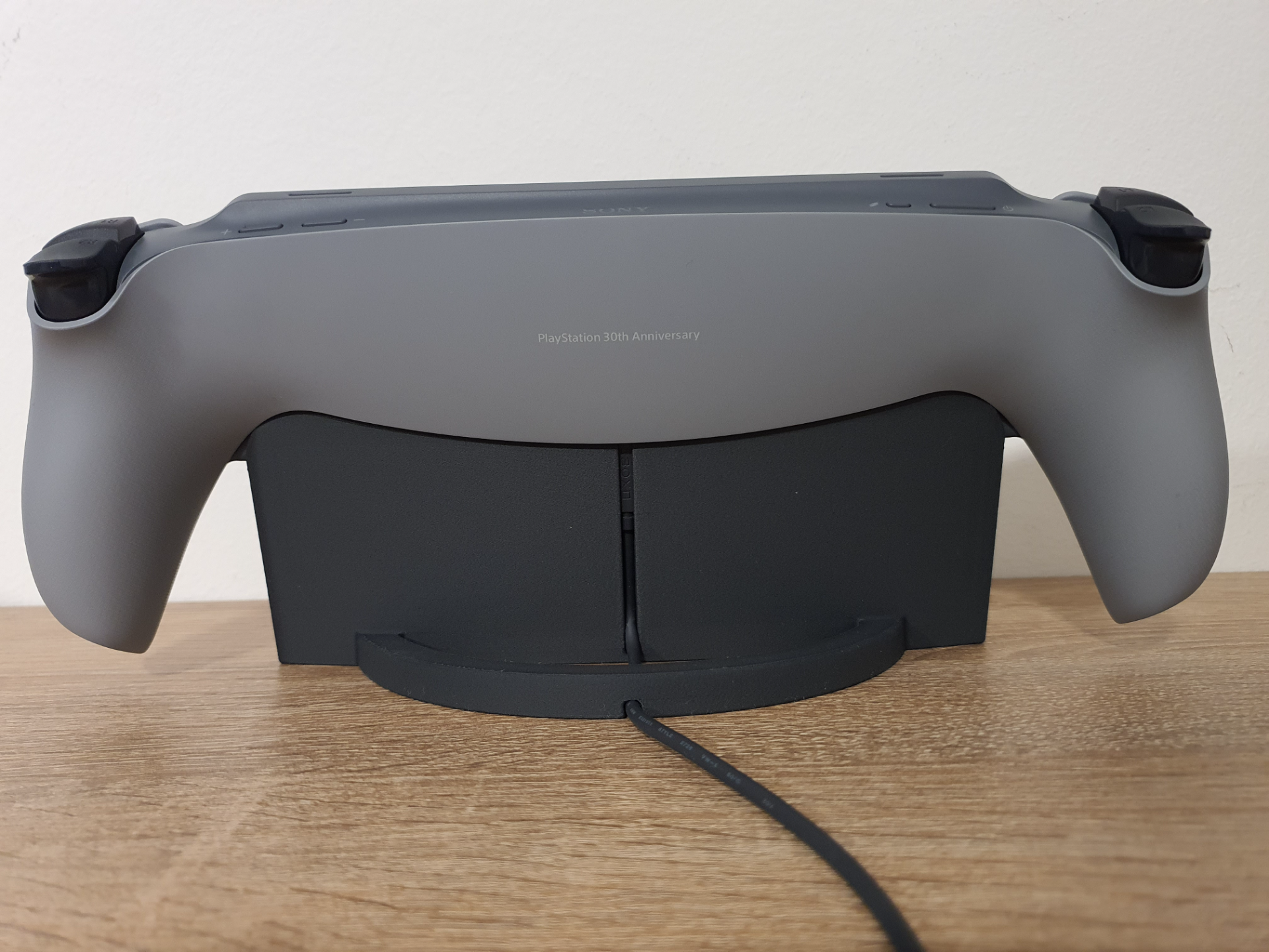 Playstation Portal Charging Stand - 3DPrintingLabDesigns