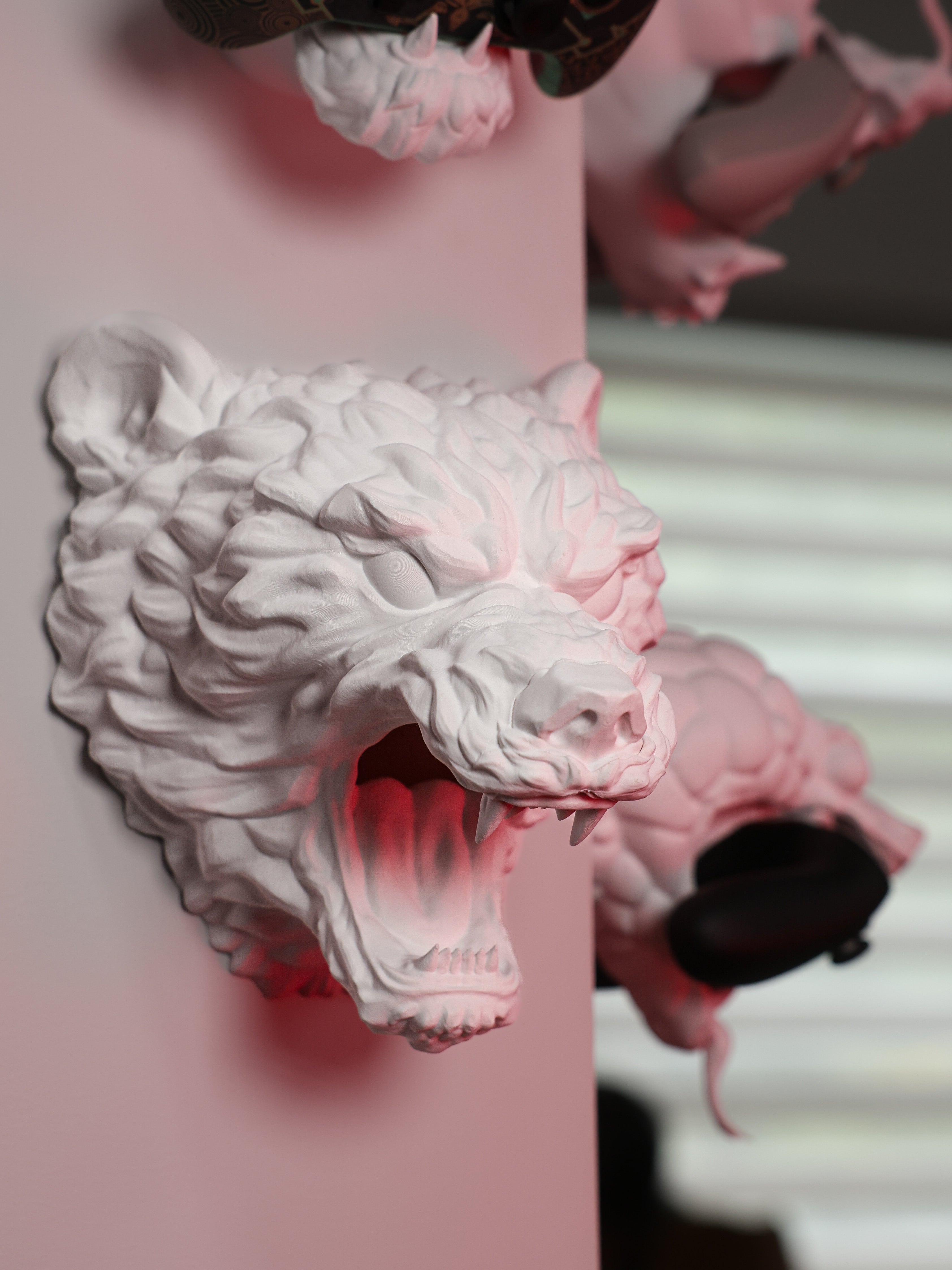 Bear Controller Stand – Xbox, PlayStation, Nintendo Switch Holder – Gamer Desk Decor – Unique Gift for Gamers