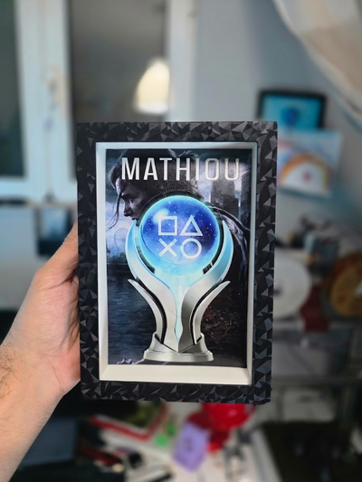 Custom PS5 Platinum Trophy Frame, The Last of Us Gamer Gift, 3D Printed Wall Art