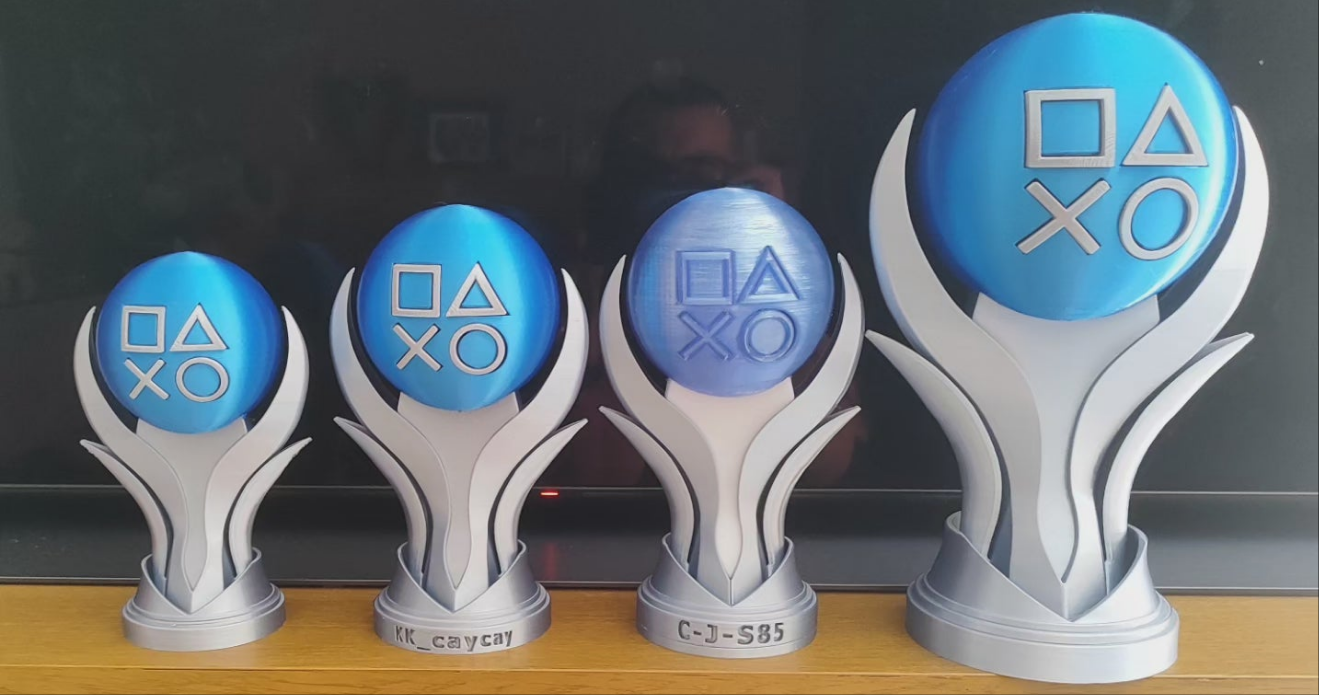 PS5 Platinum Trophy Replica