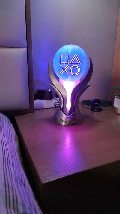 Φωτιστικό LED PS5 Platinum Trophy - Έκδοση RGB 