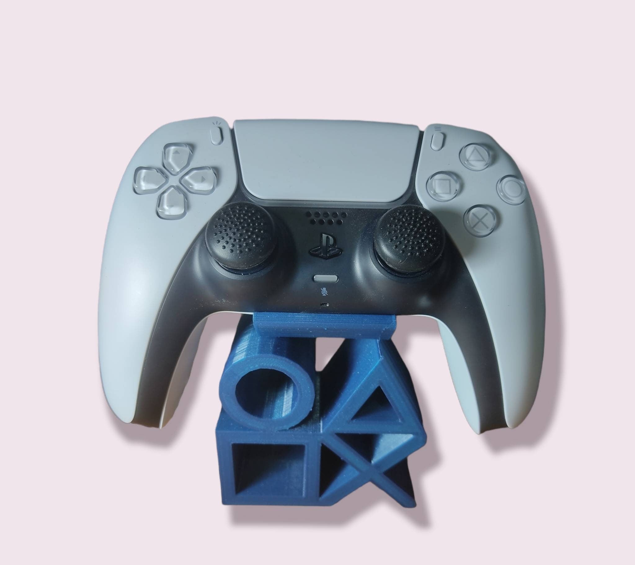 Playstation 5 Playstation 4 PS5 & PS4 Controller Display Stand (Dualsense and Dualshock) 3D Printing - 3DPrintingLabDesigns