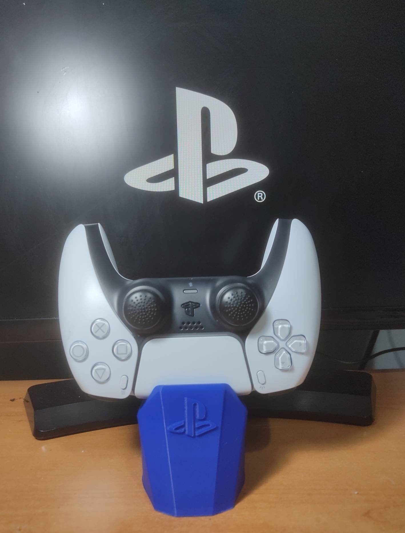 3D PS5 Dualsense Magnetic Charging Station and Holder - 3DPrintingLabDesigns